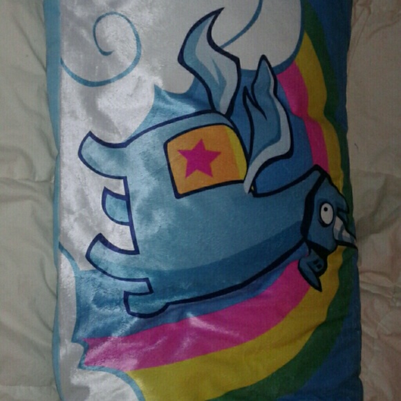 Fortnite Body Pillow - Picture 1 of 7